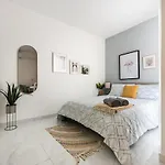 Bright Spacious Getaway Close To The Sea Apartment *