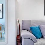 Bright Spacious Getaway Close To The Sea Apartment Gzira