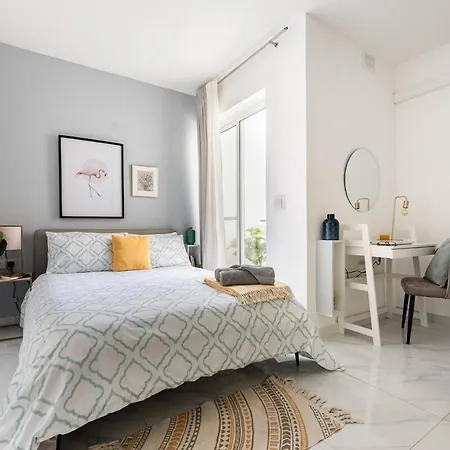 Bright Spacious Getaway Close To The Sea Gzira