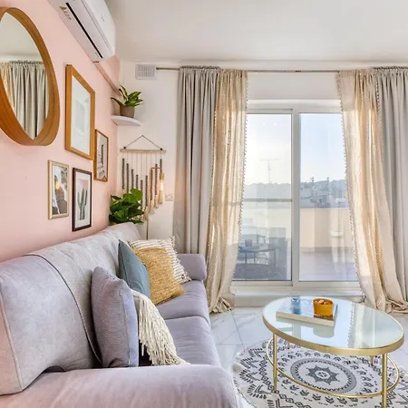 Appartamento Bright Spacious Getaway Close To The Sea