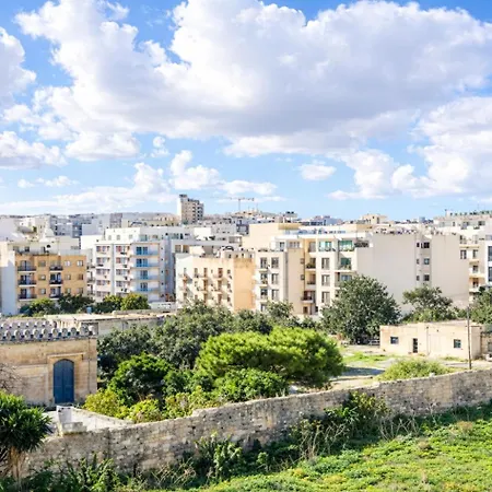 Apartment Bright Spacious Getaway Close To The Sea Gzira