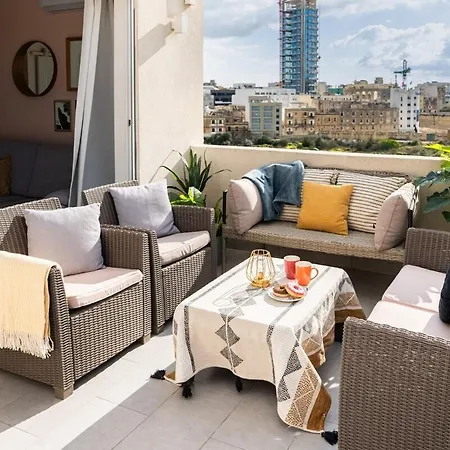 Apartment Bright Spacious Getaway Close To The Sea Gzira